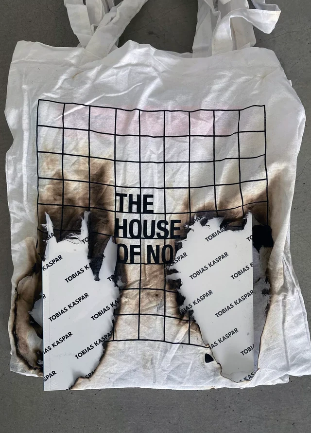 Tobias Kaspar monograph INDEPENDENCE & tote